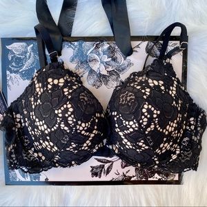 NWT ✨ VS Very Sexy Push Up
